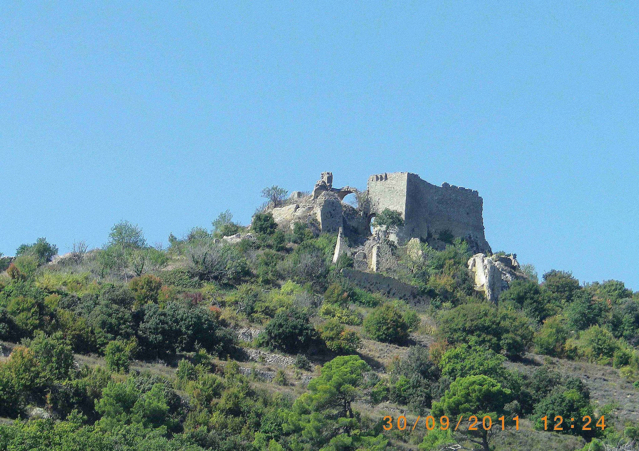Ruines du château de Vernègues