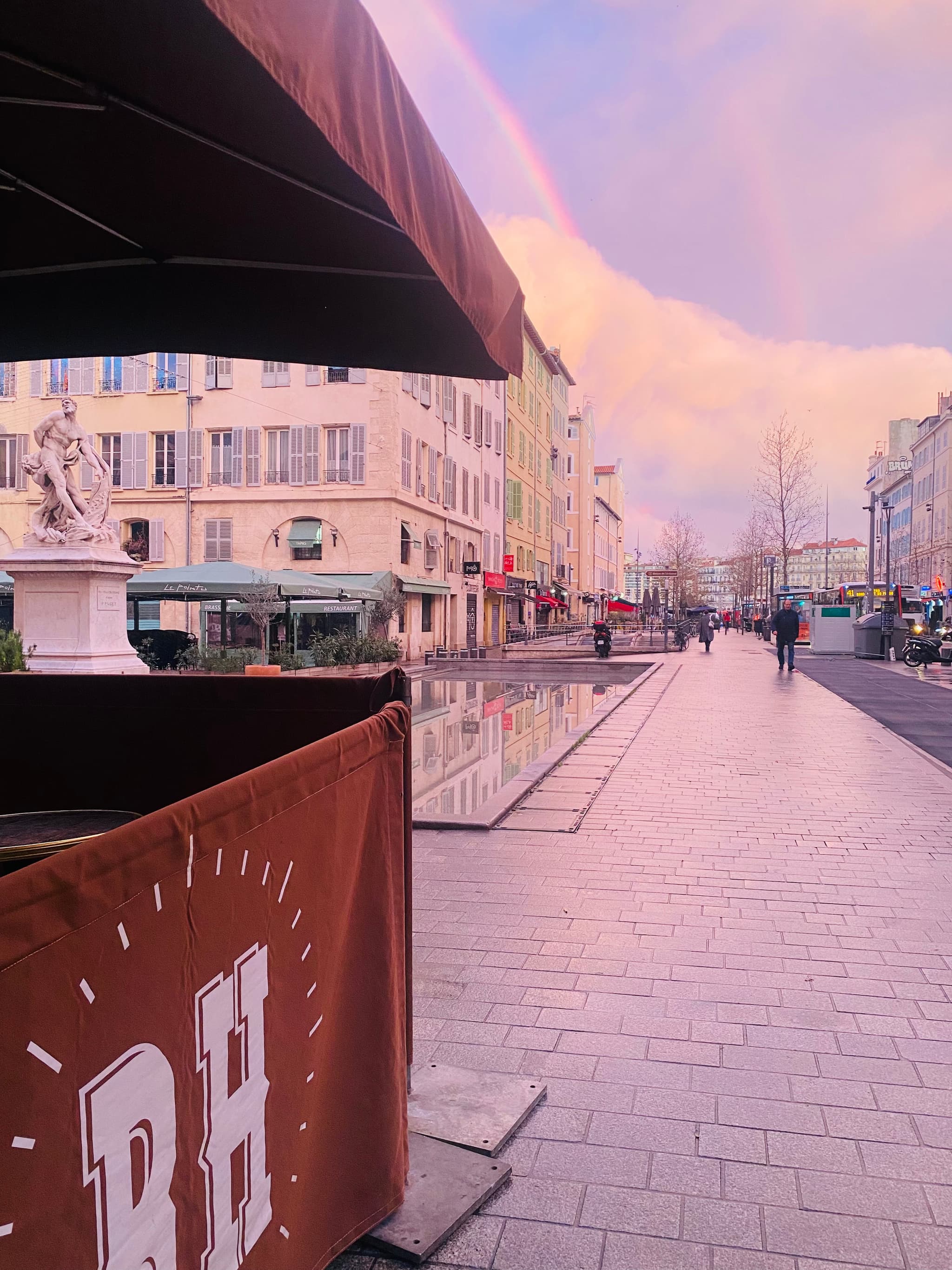 Tres jolie Place