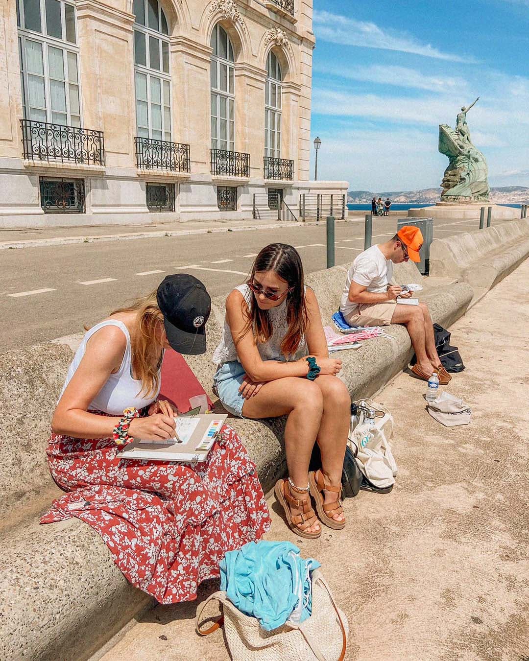 Cours d'aquarelle face au Palais du Pharo