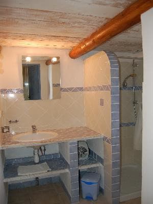 13T1038201_5_WEB.jpg