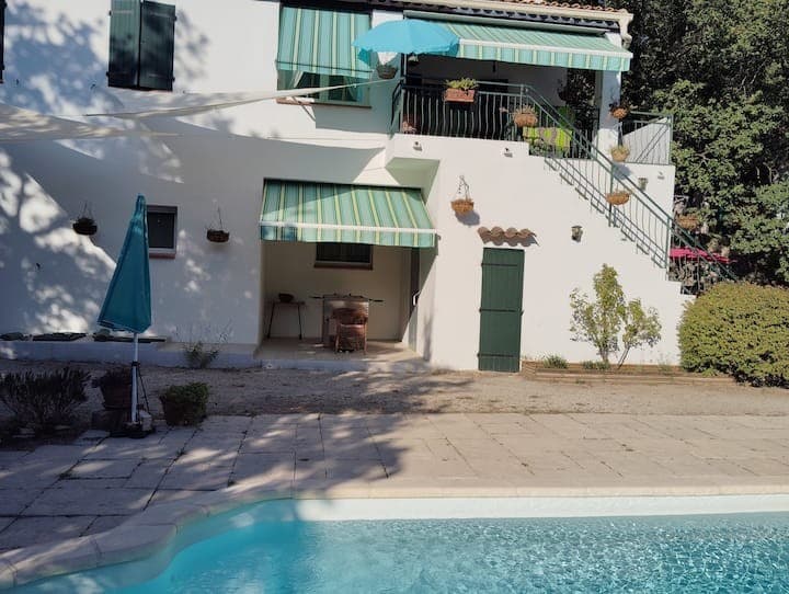 Bel appartement dans une villa_Fuveau