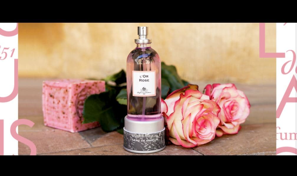 Parfumeur L'eau de Cassis