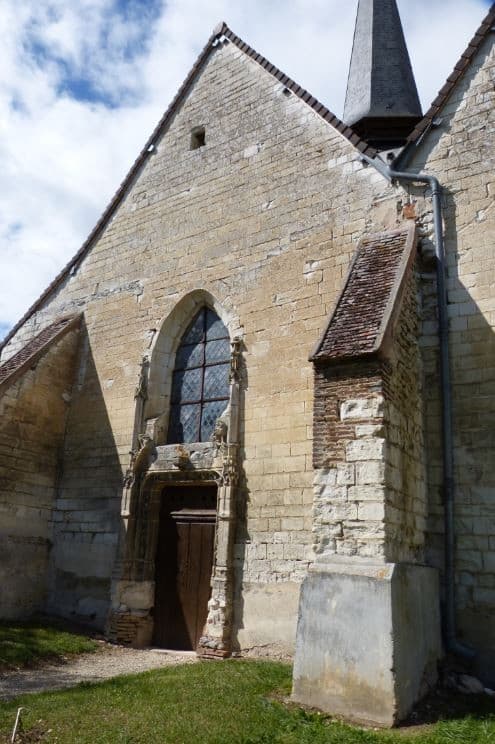 Eglise Saint-Donat.JPG
