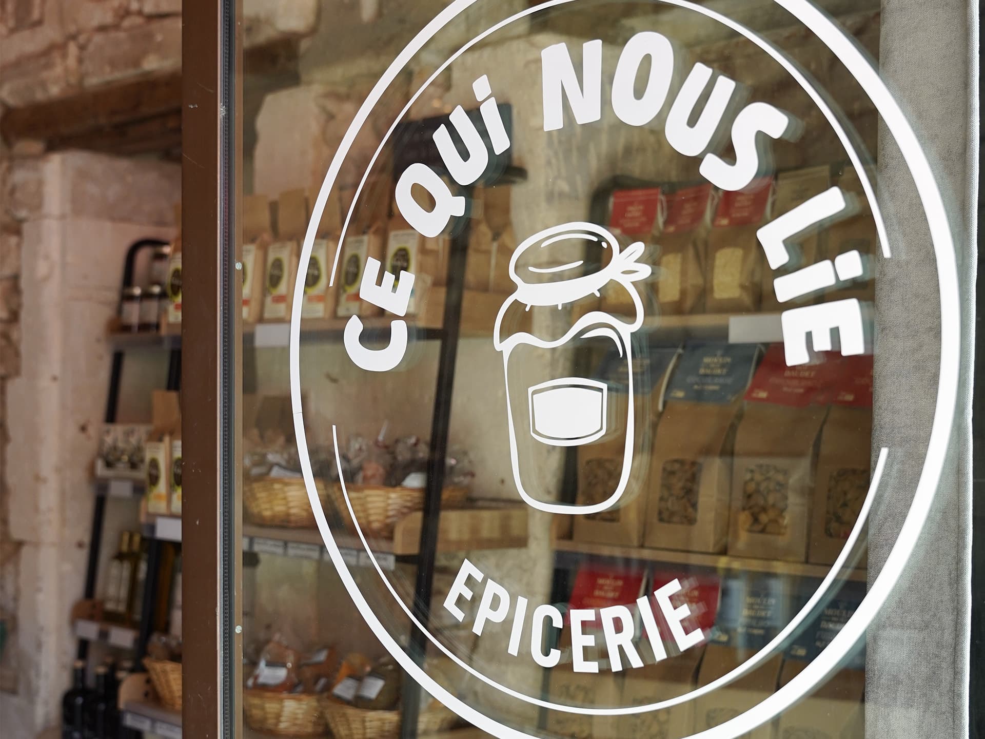 Ce qui nous lie_Saint-Rémy-de-Provence