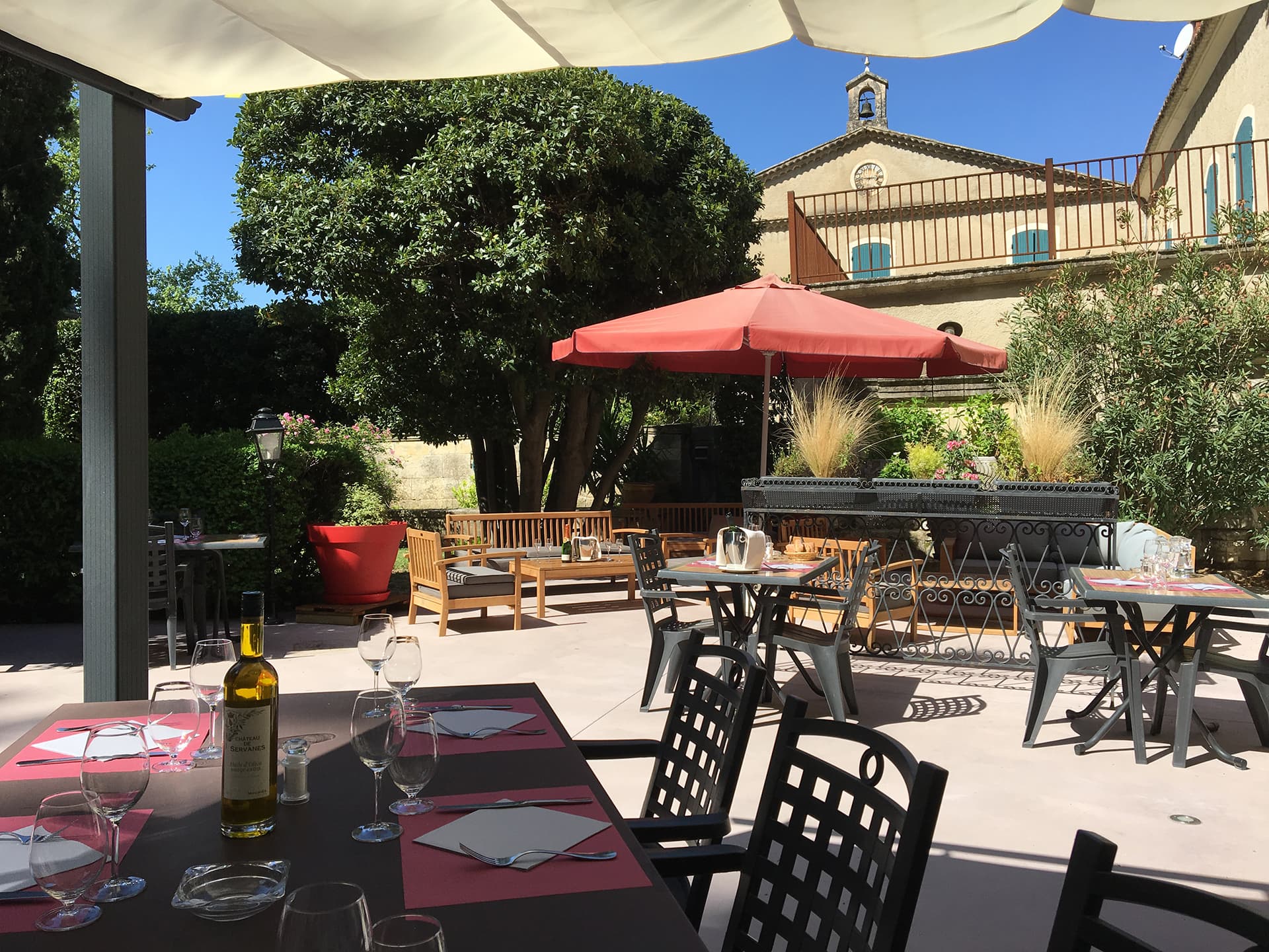 Chateau de Servanes Restaurant Terrasse