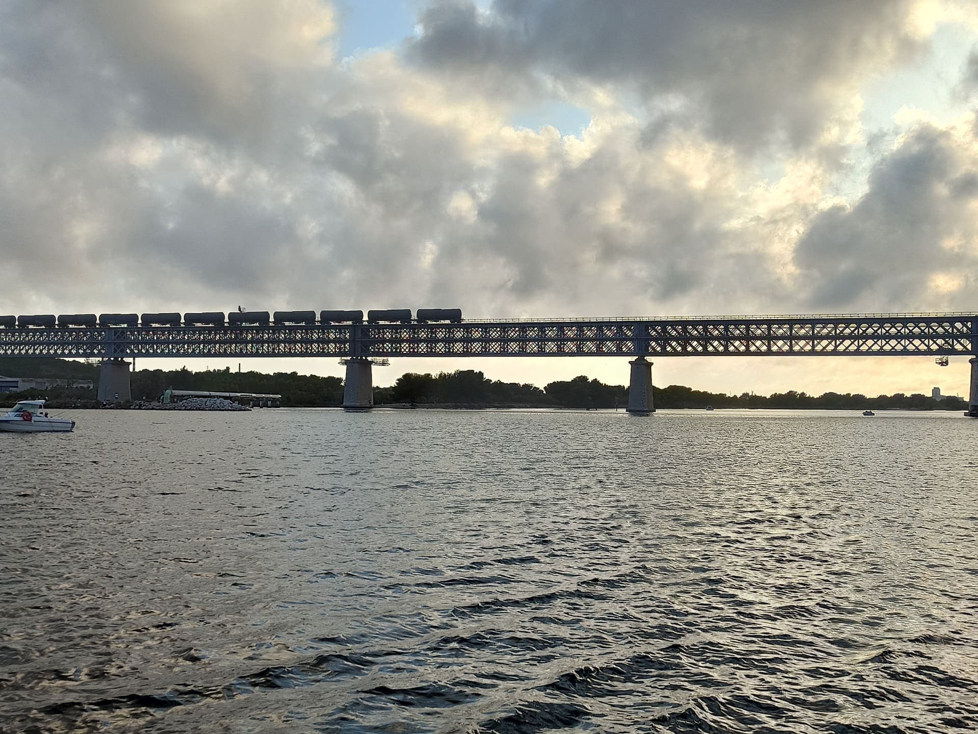 Viaduc ferroviaire de Caronte_Martigues