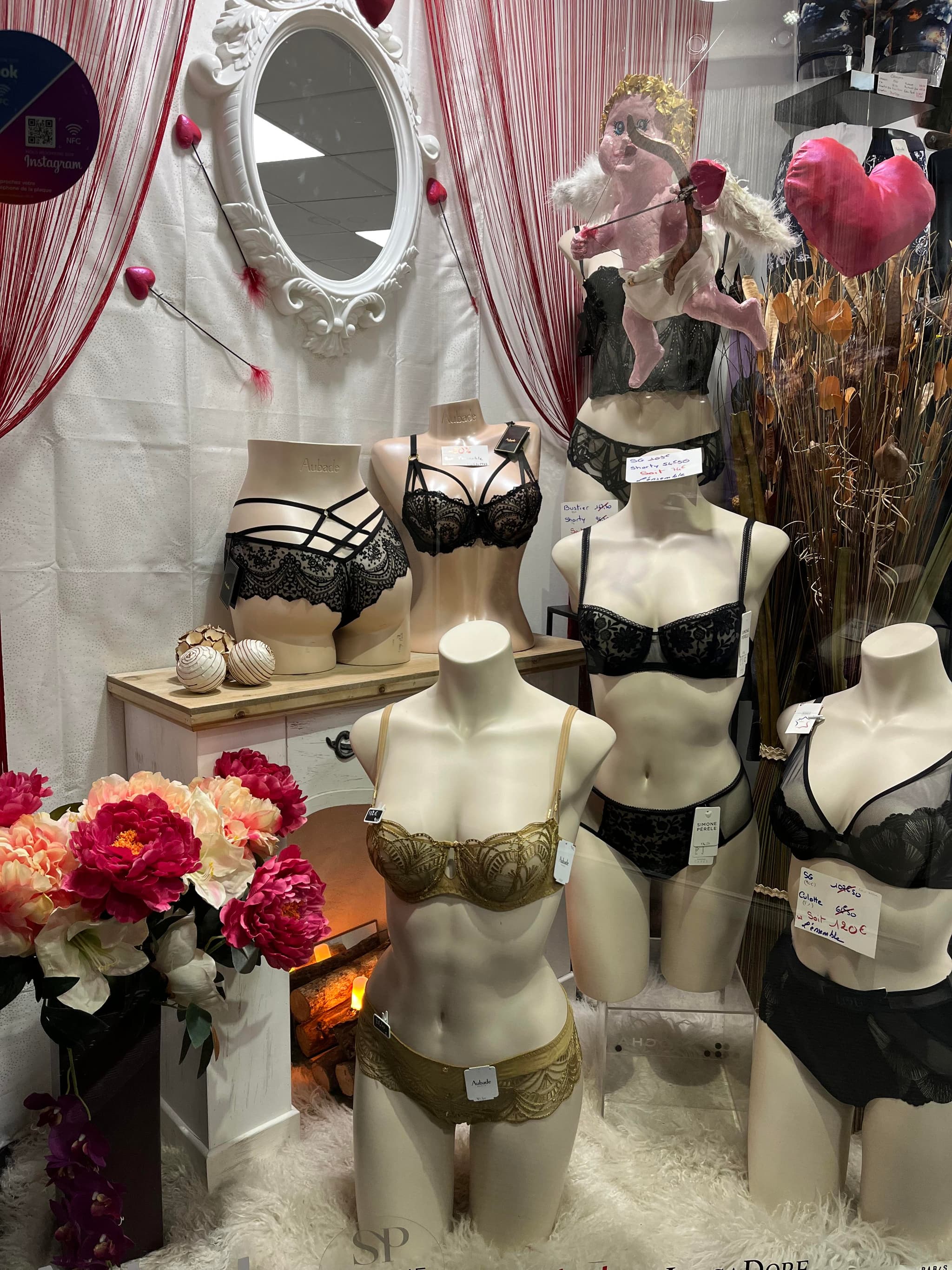 Les dessous d'elles