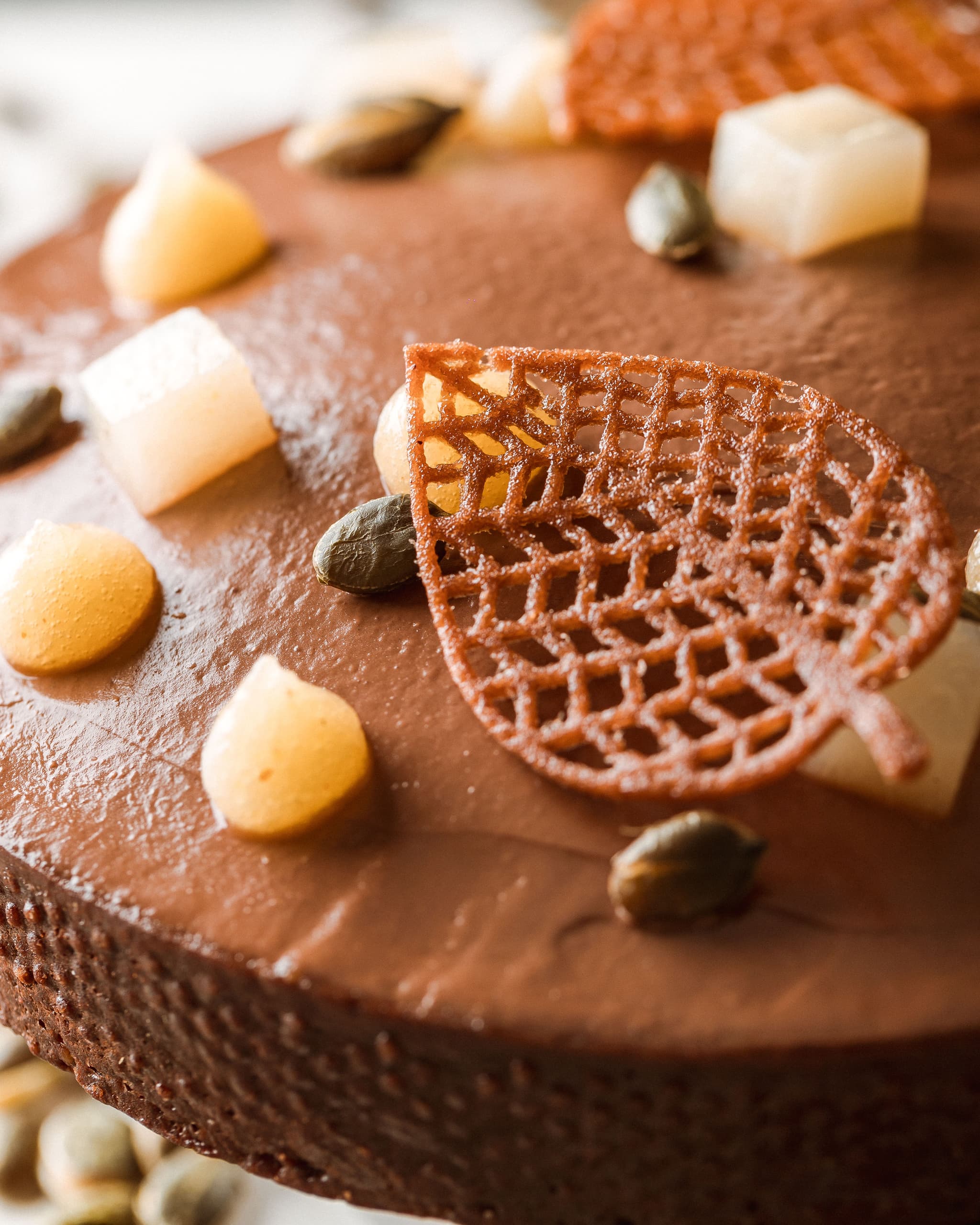 tarte poire, graine de courge et chocolat