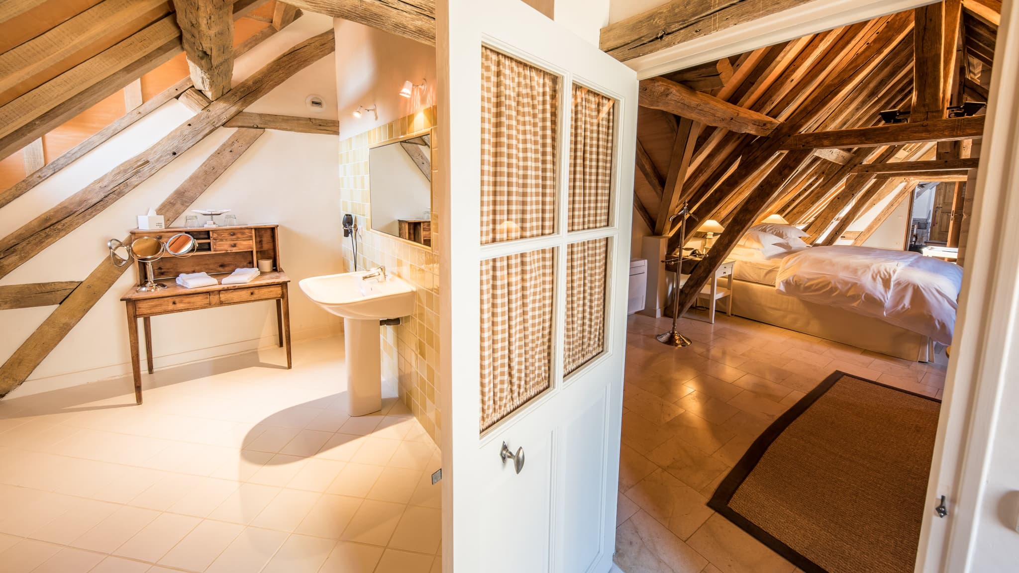 Maison de Rhodes - sdb.jpg