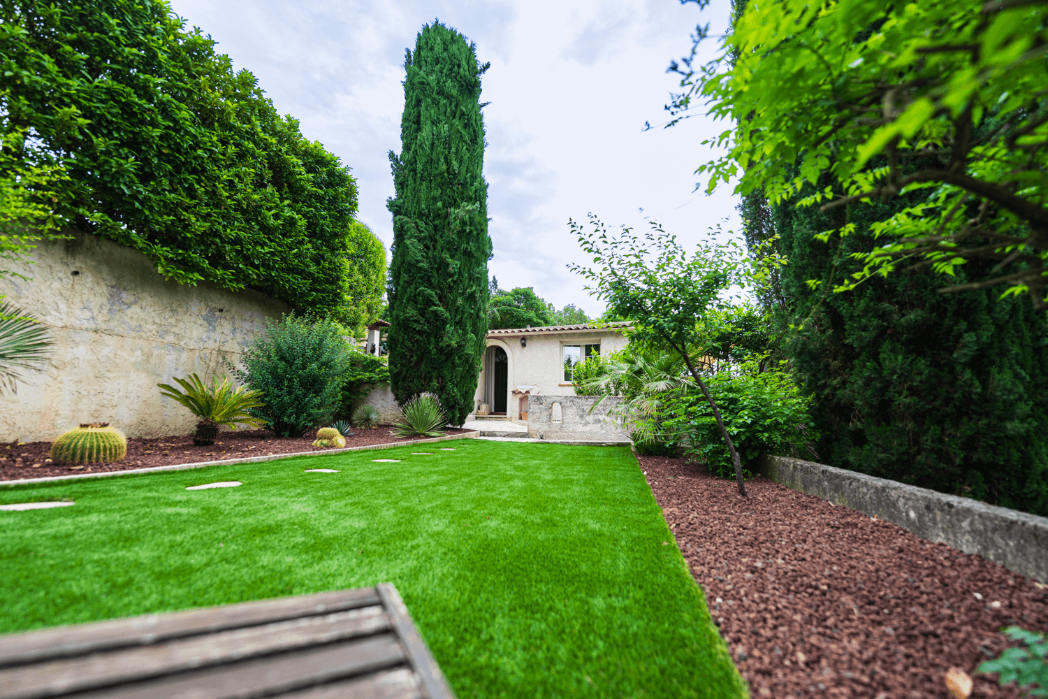 Petit Jardin