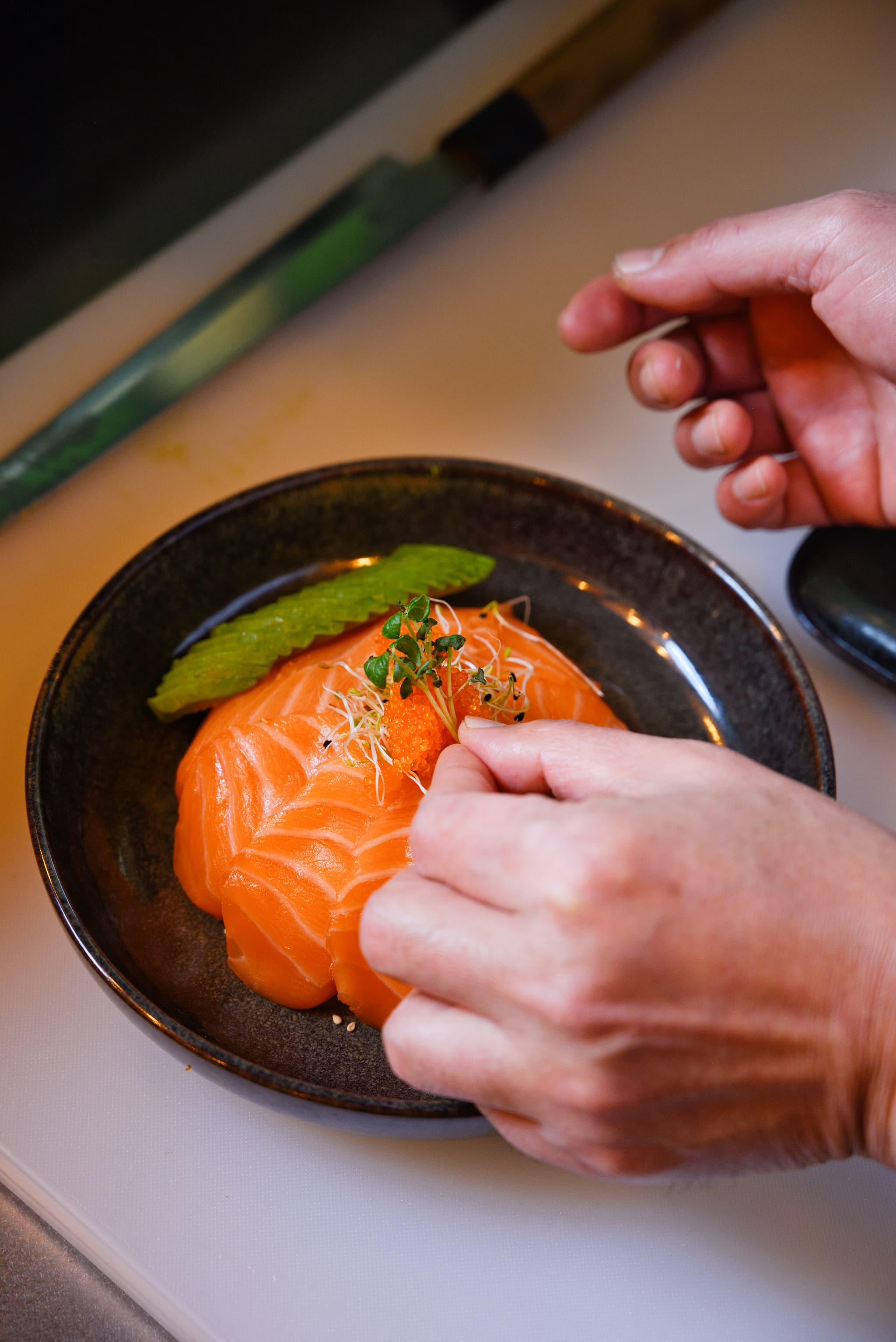 Chirashi saumon avocat