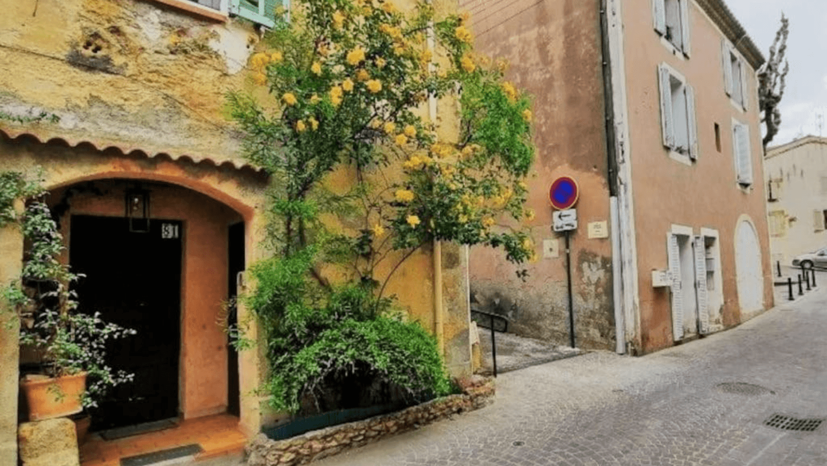 Appartement Hyper Centre - Au pied du Château de l'Empéri