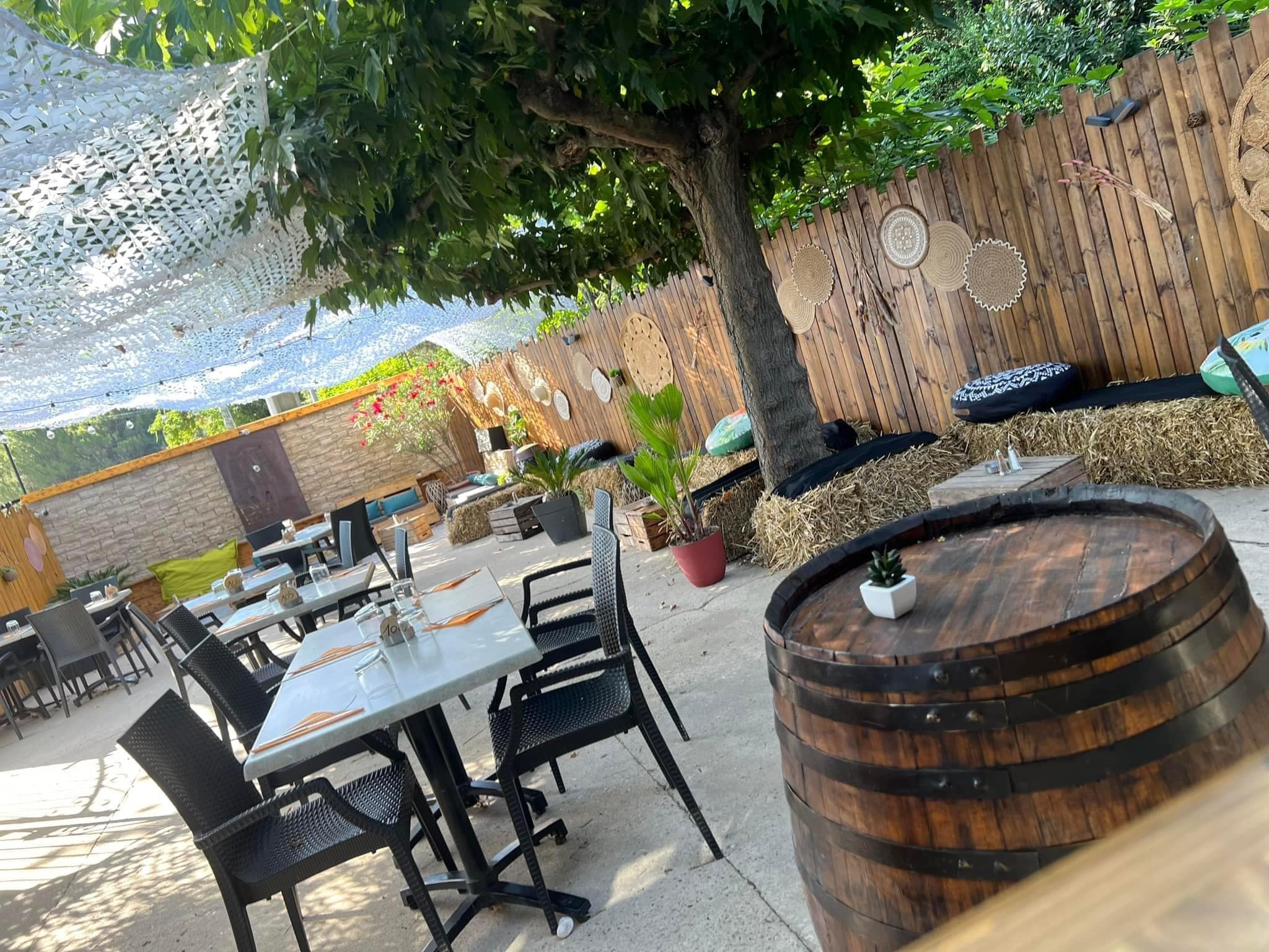 Terrasse Maison Penchée