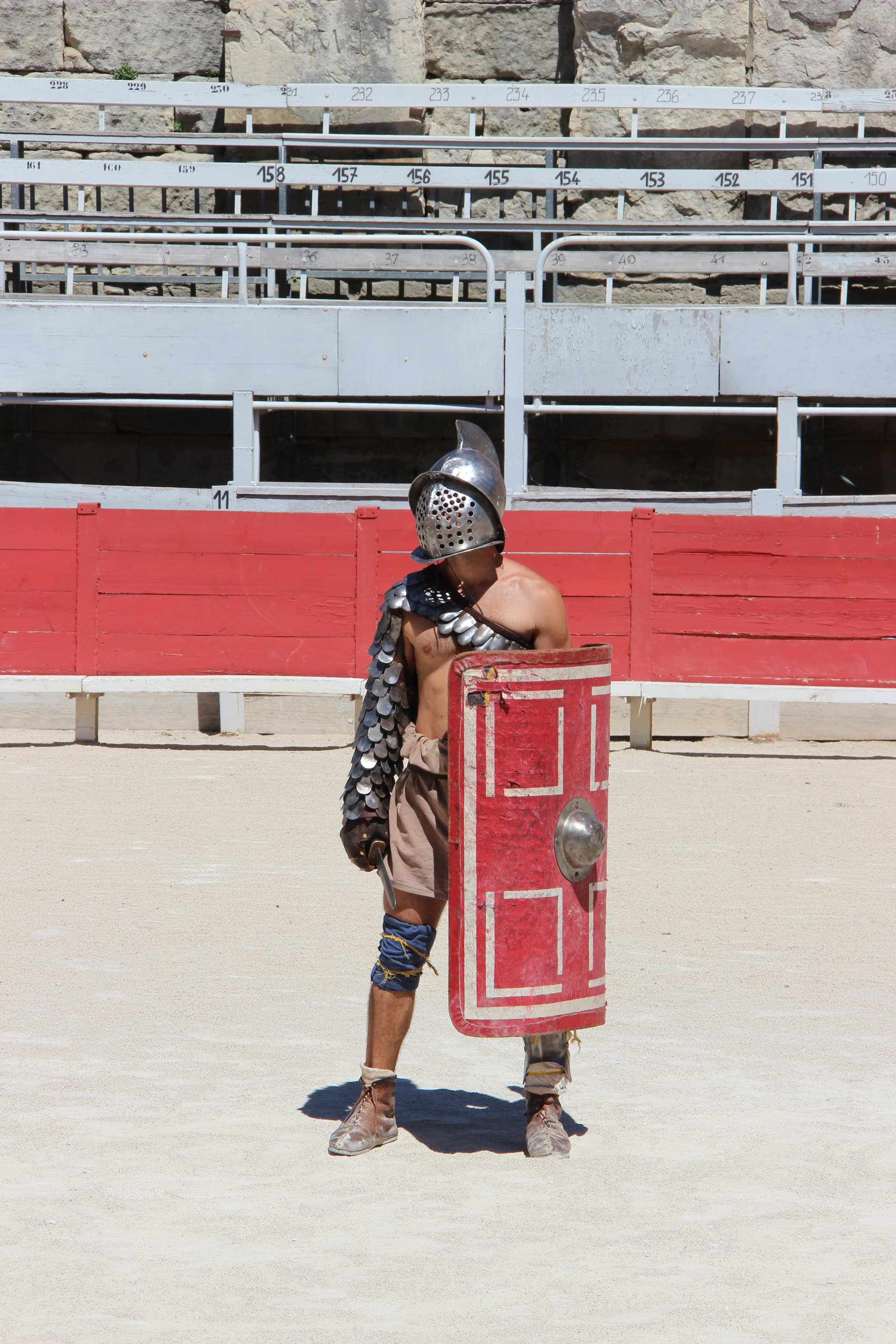 Démonstration de gladiature dans l'Amphithéâtre