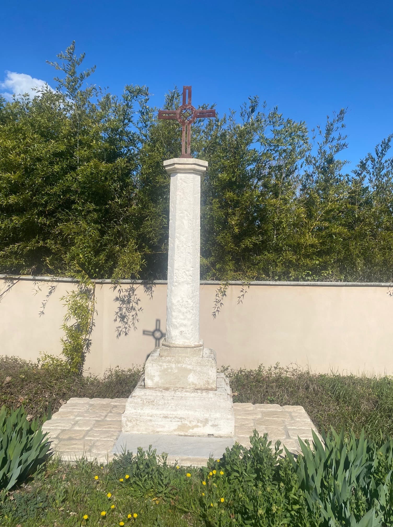 La croix de la Crau