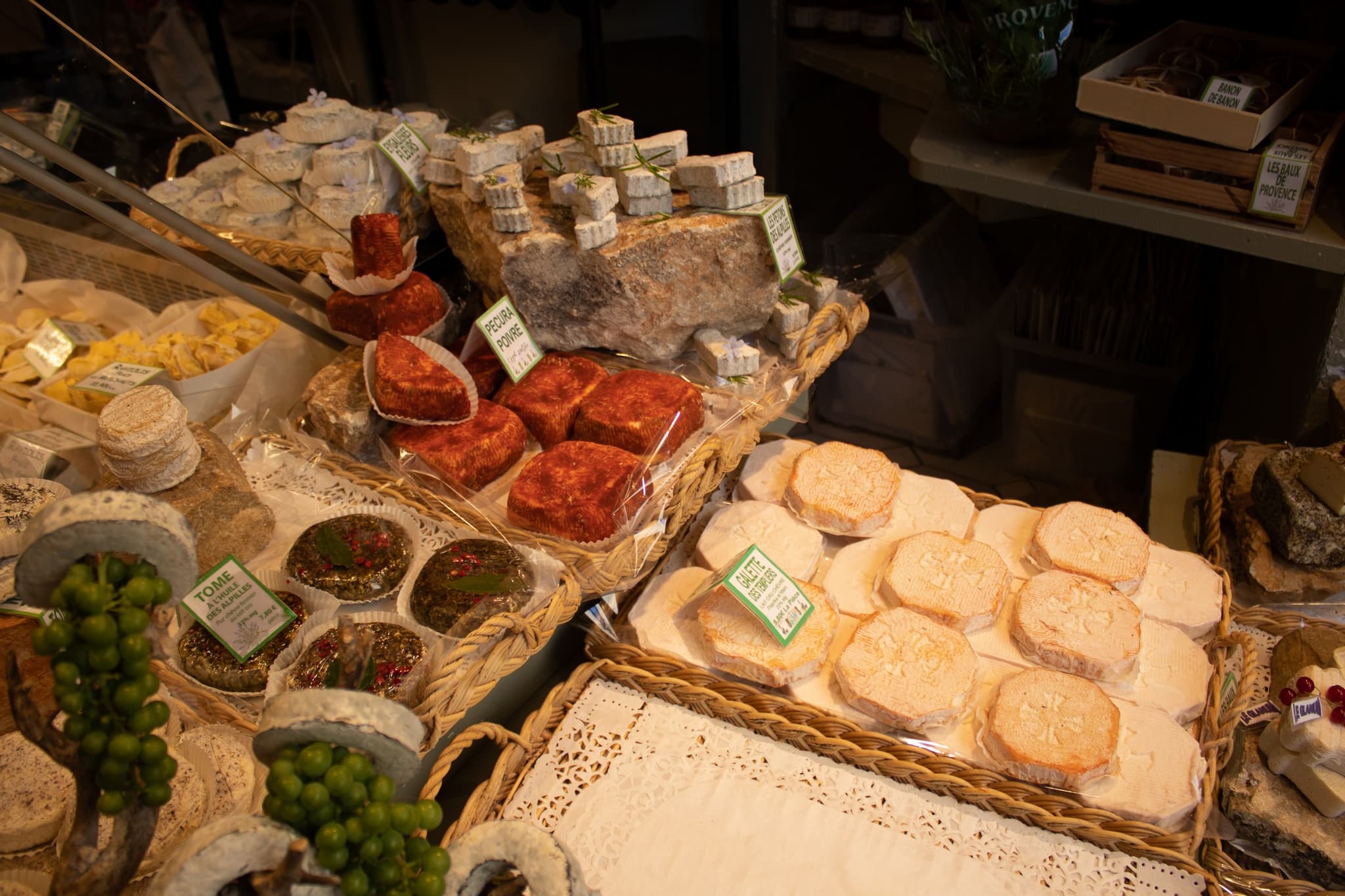 La_Cave_aux_fromages_Plateaux©Colette_Oppermann