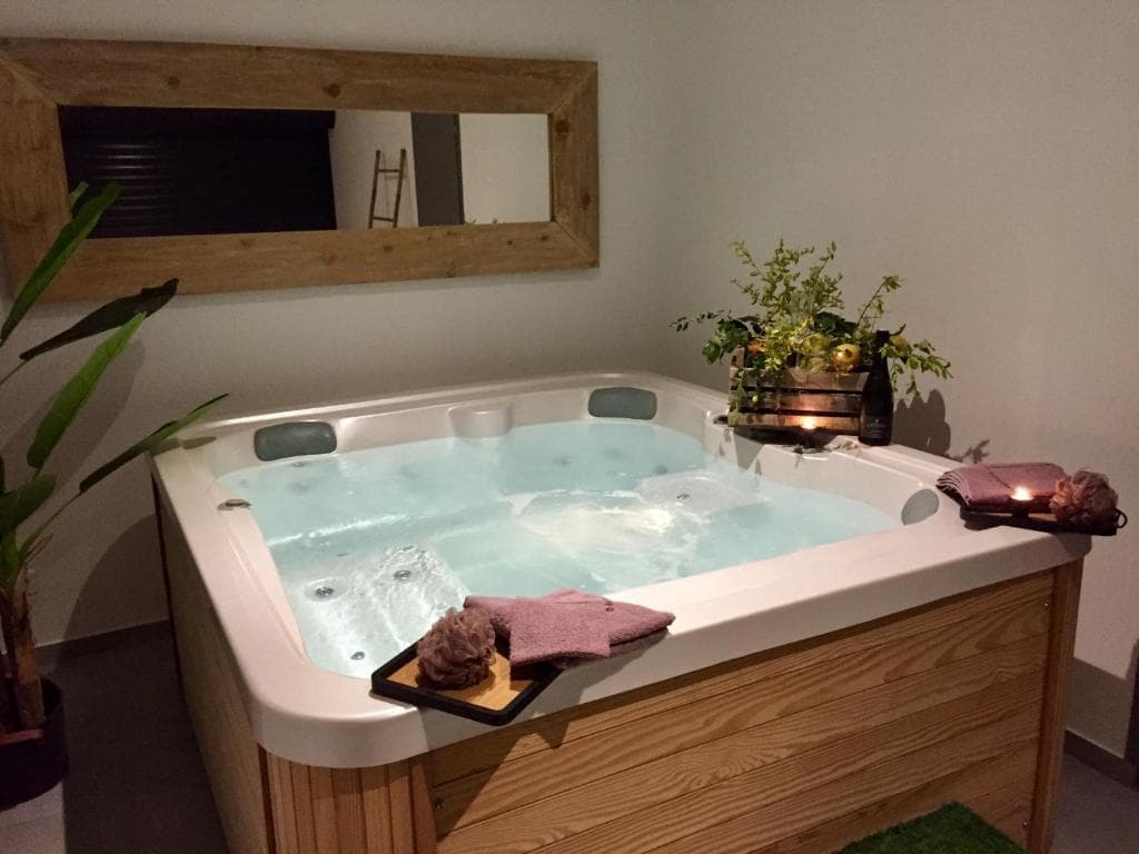 Jacuzzi