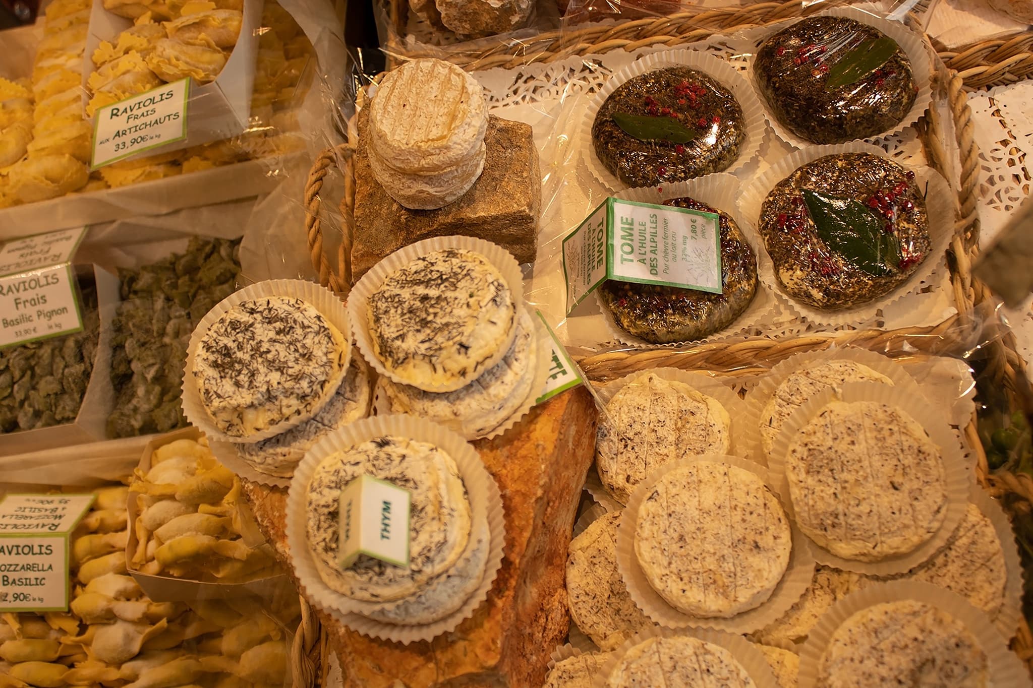 La_Cave_aux_fromages_Thym_Taume