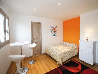 Location saisonnière Orange Marseille.jpg
