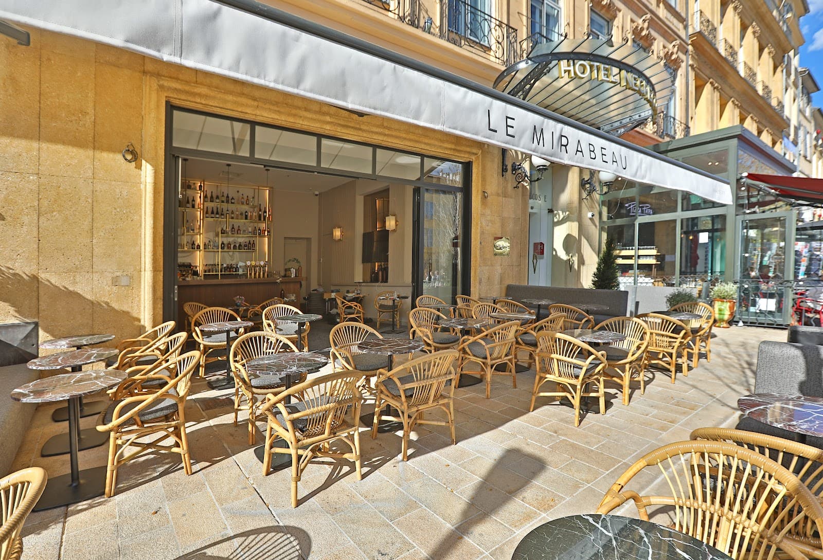 terrrasse ouvert dimanche