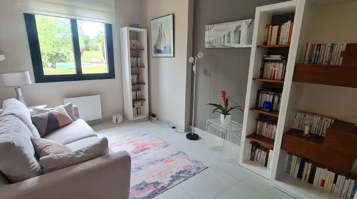 VILLA AVEC PISCINE ET CLIMATISATION PROCHE AIX EN PROVENCE_Fuveau
