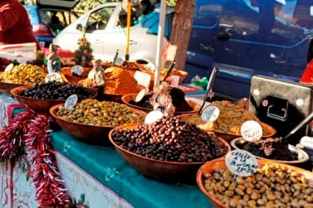 Marché hebdomadaire de Rognes_Rognes