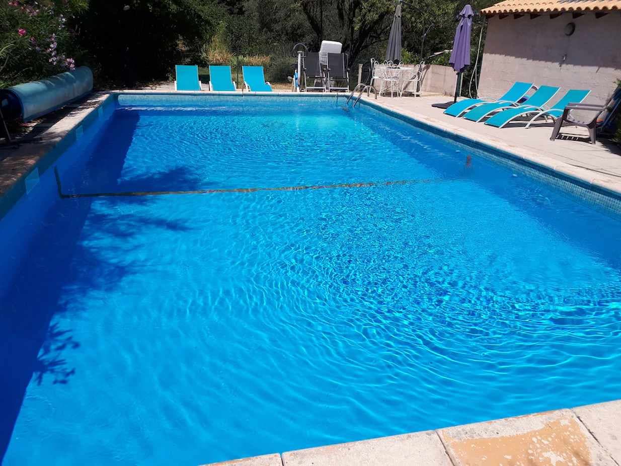 Maison avec piscine et vue