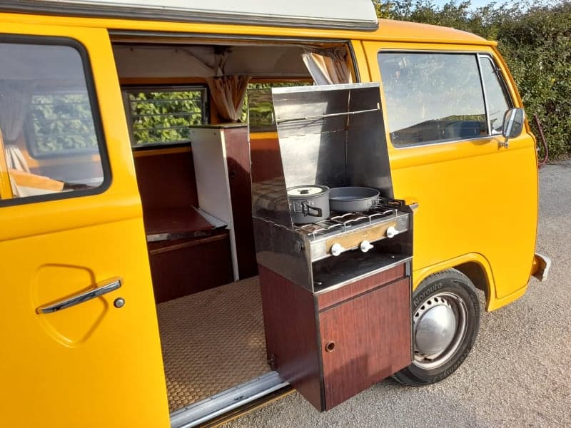 Vintage Camper Camargue
