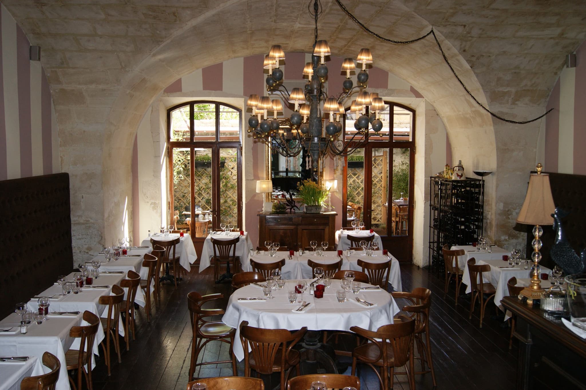 L_aille_ou_la_cuisse_salle_interieur