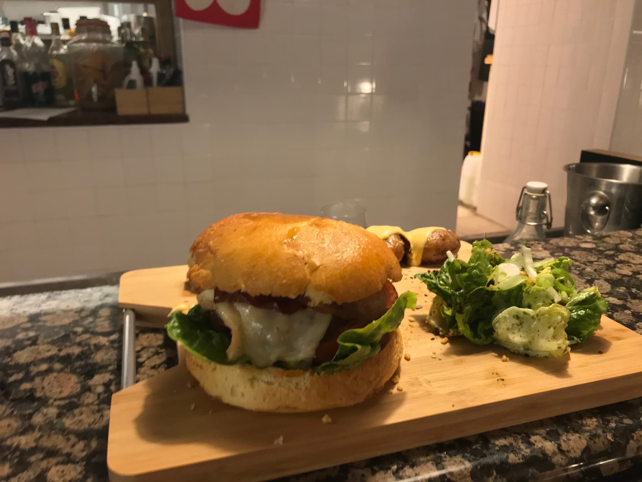 Monstre Restaurant Galerie
