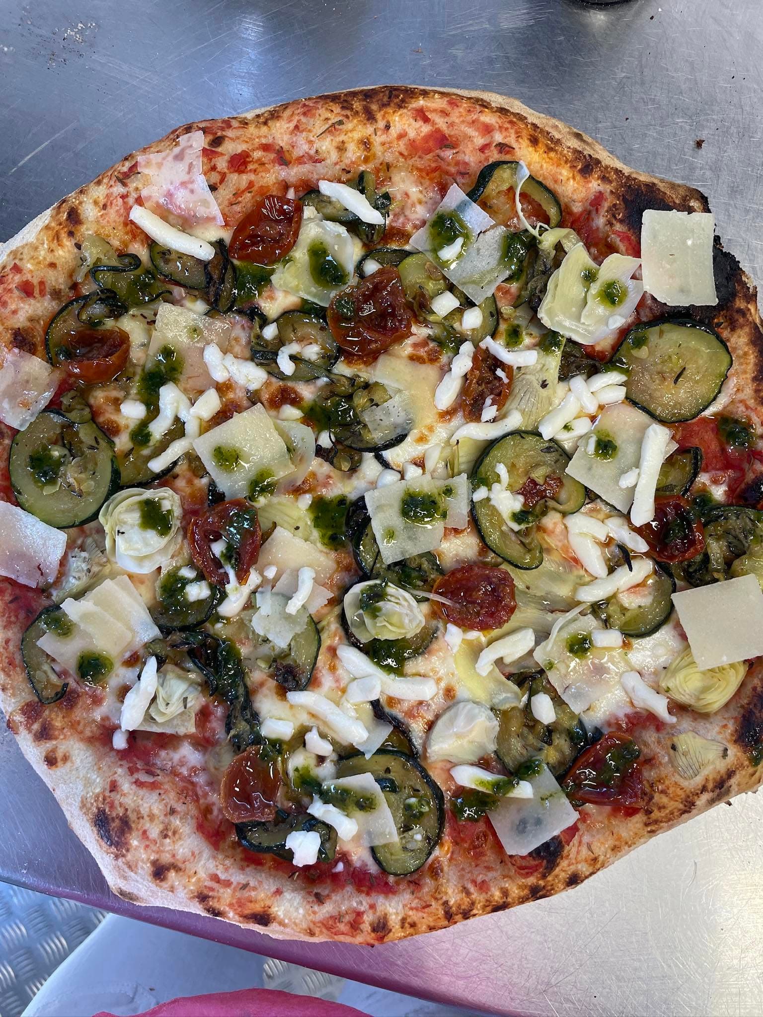 Cabannes à pizza_Cabannes