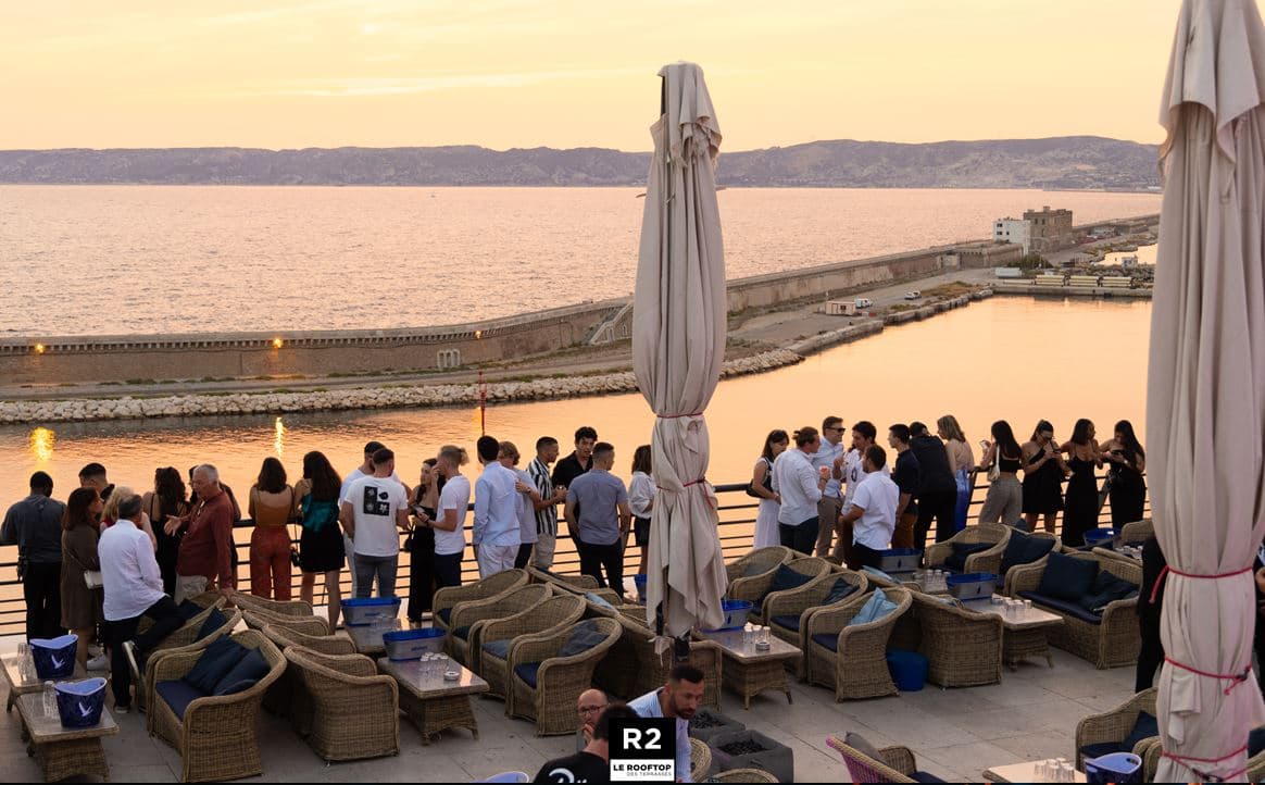 R2 le Rooftop des Terrasses Marseille