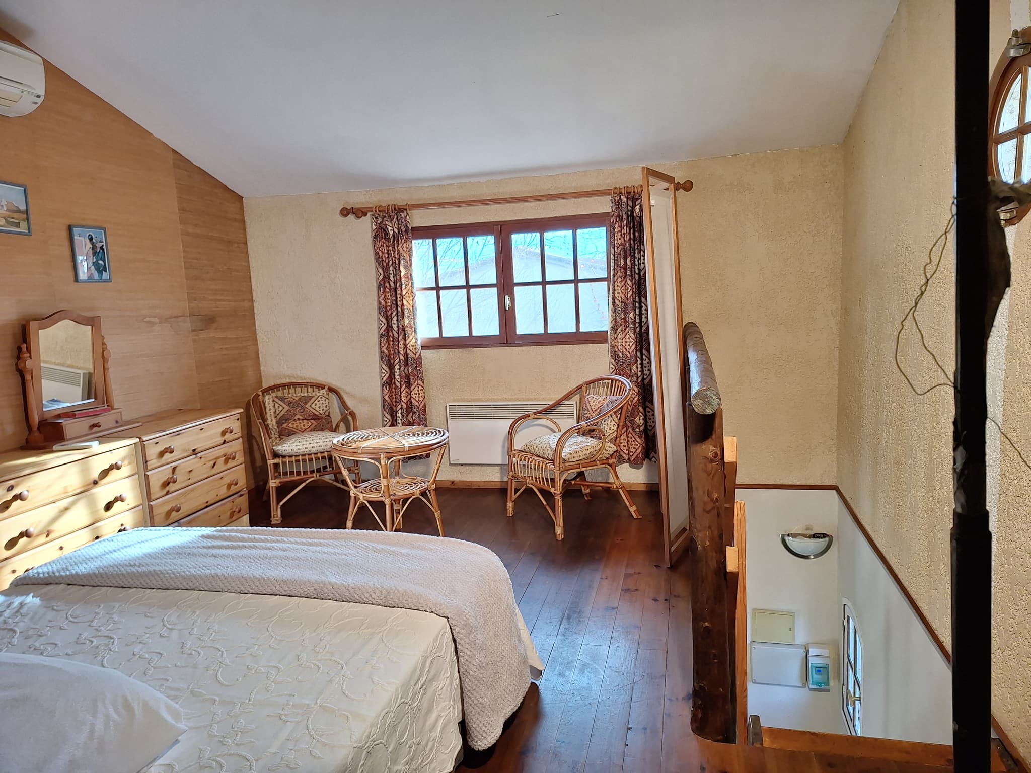 A l'étage chambre 2 pers
