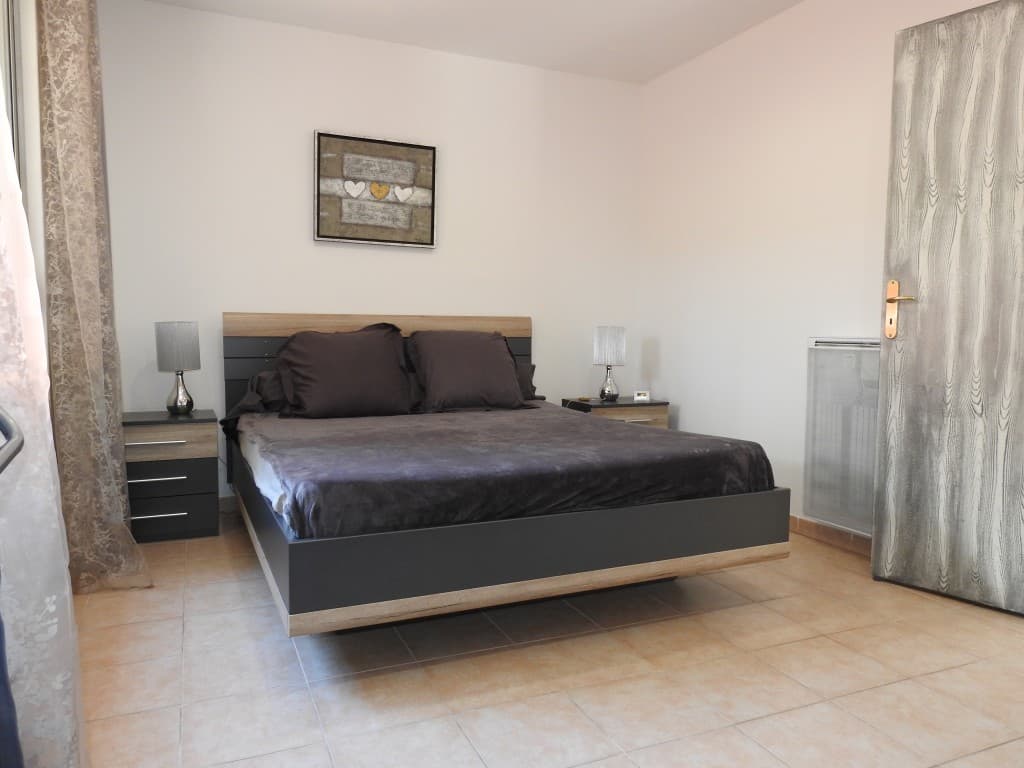Chambre n°2 : 160x200 avec tv