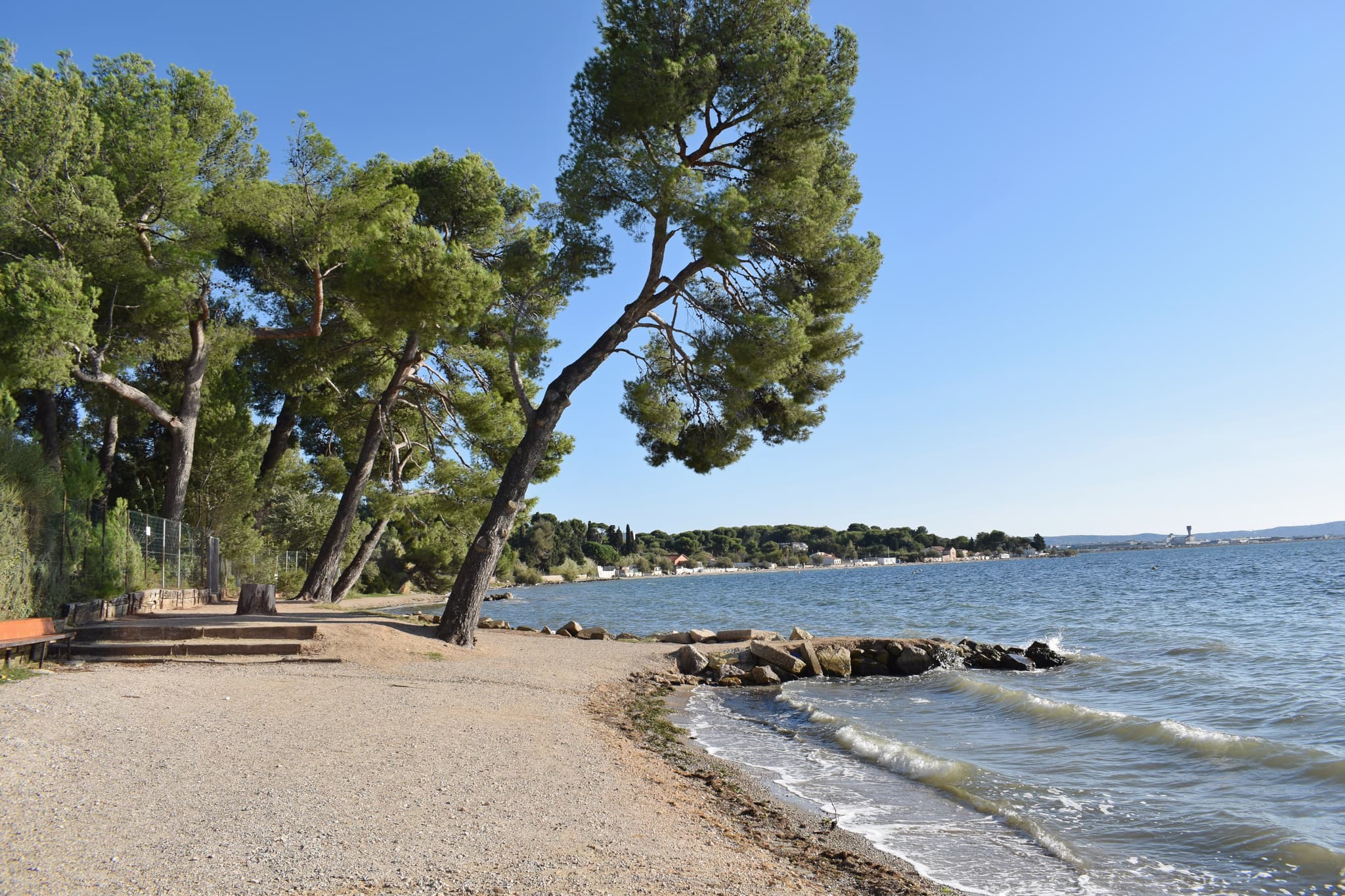 Vitrolles Tourisme Point Info
