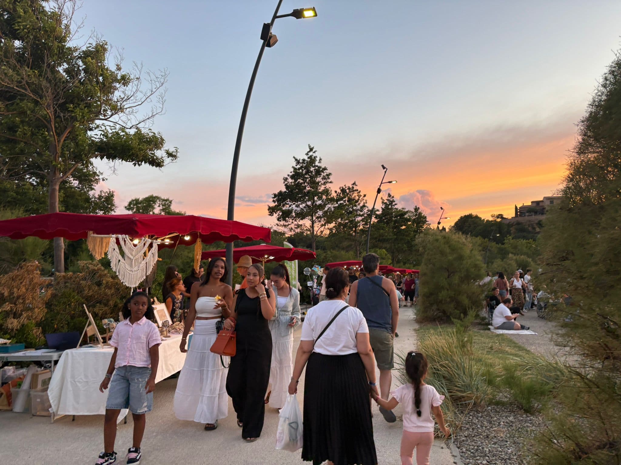 Marché nocturne des créateurs_Istres