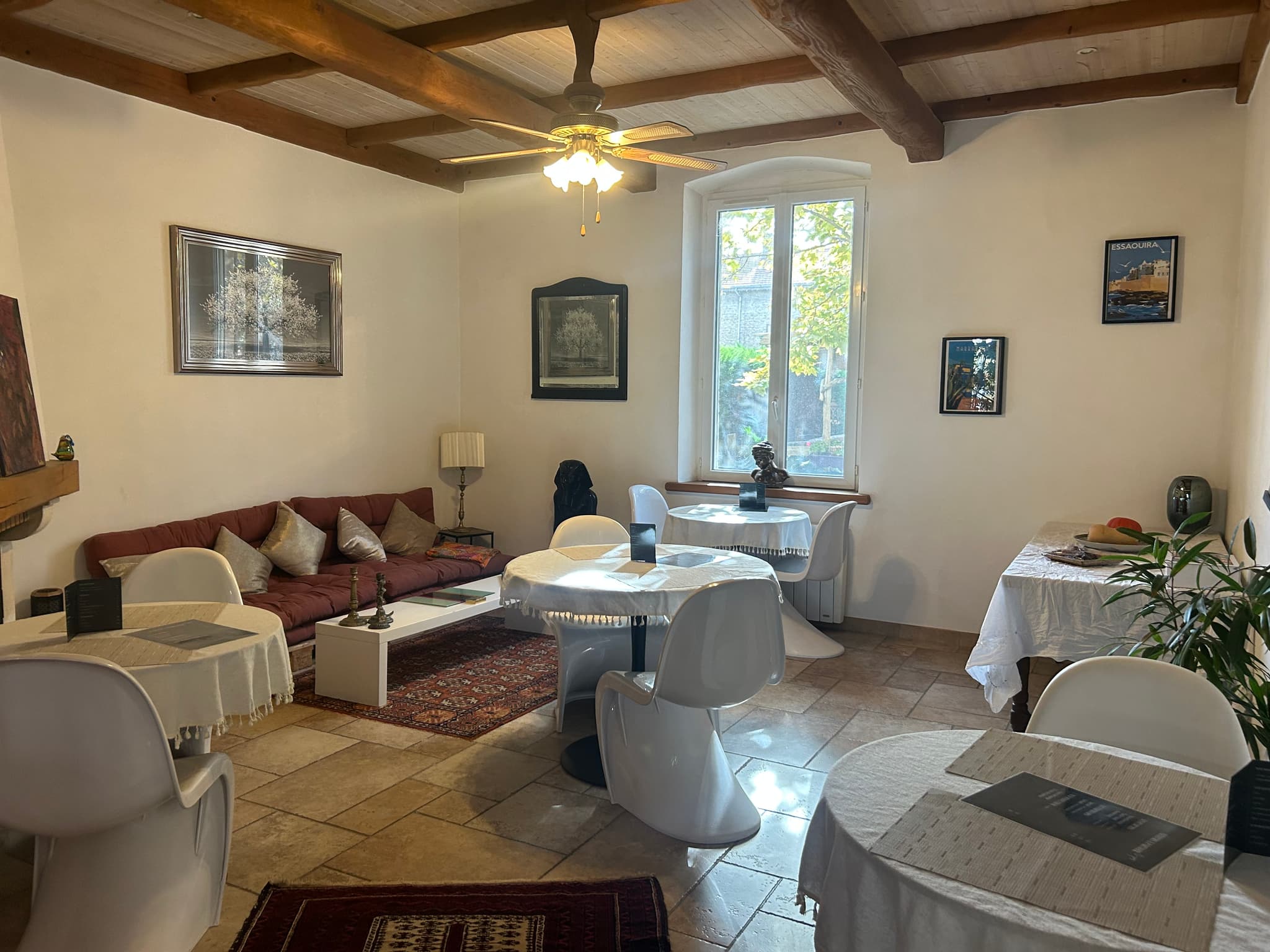 Salon