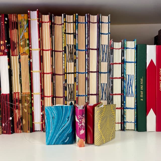 Carnets avec coutures apparentes