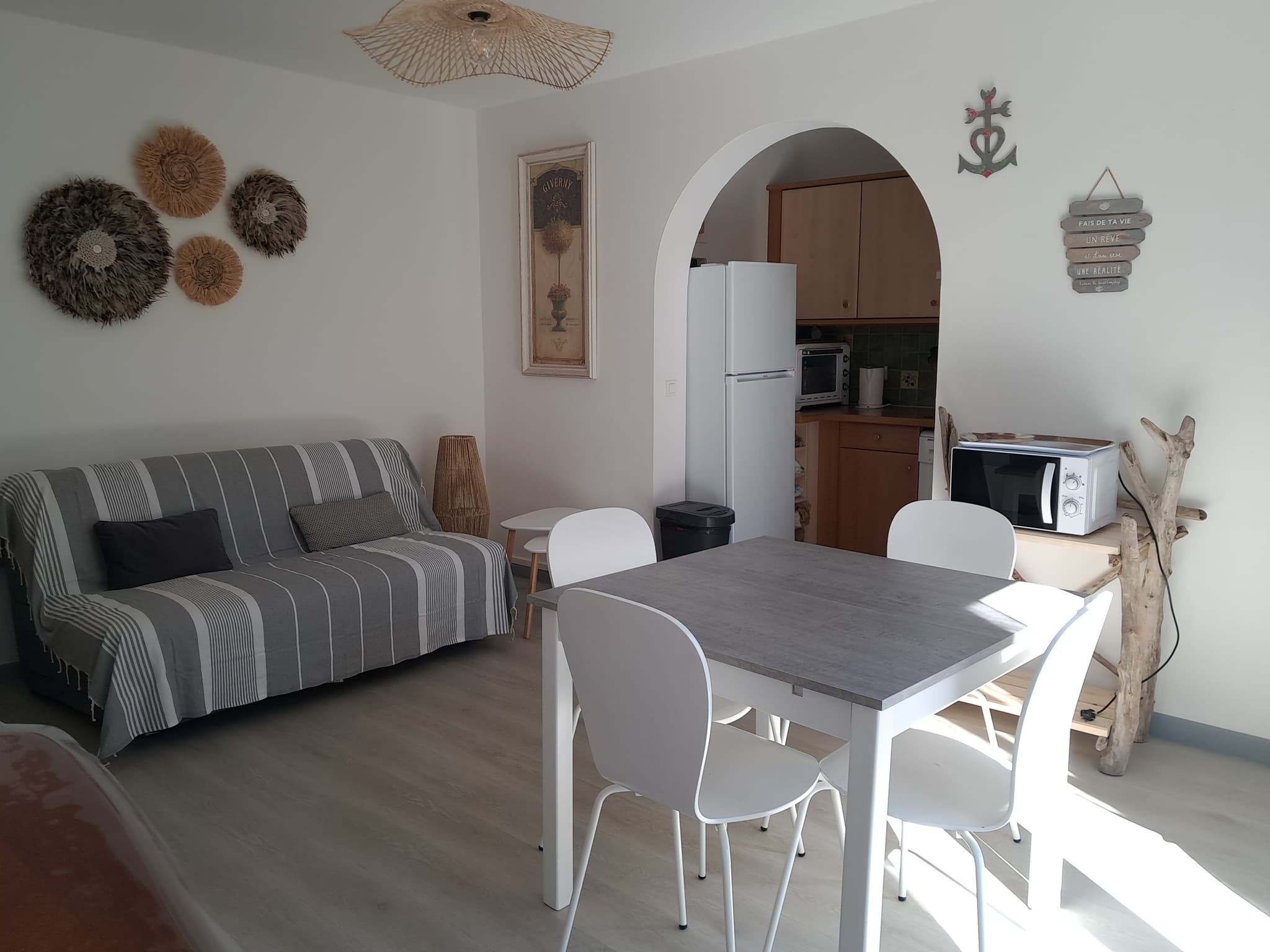 Mouna_Saintes-Maries-de-la-Mer