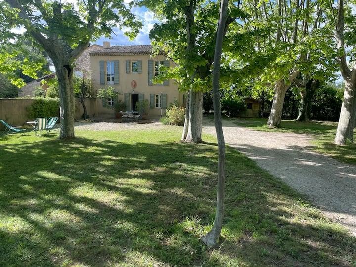 Château Barbebelle - Maison des Platanes_Rognes