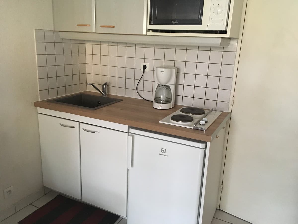 Le Murier Platane Mouries_kitchenette