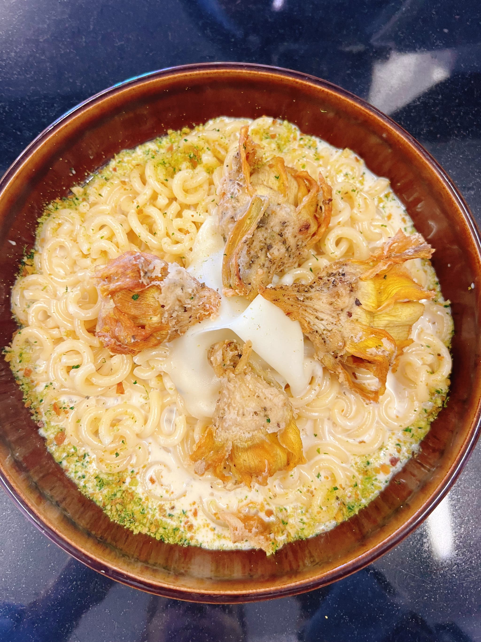 Lumacchine crème de Parmesan & Artichauts frits.