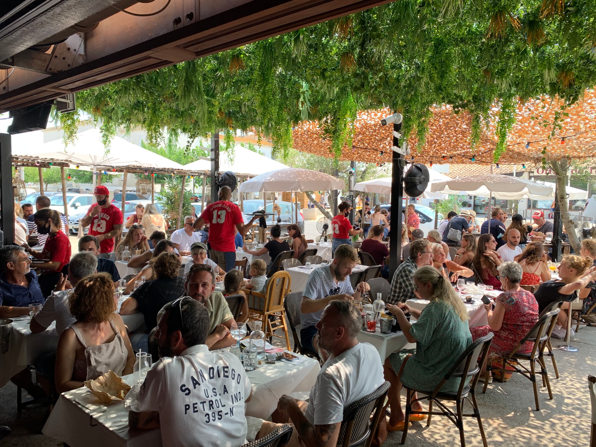 Brasserie la Siesta by NC-Music Live/DJ Set/Stand-up en saison