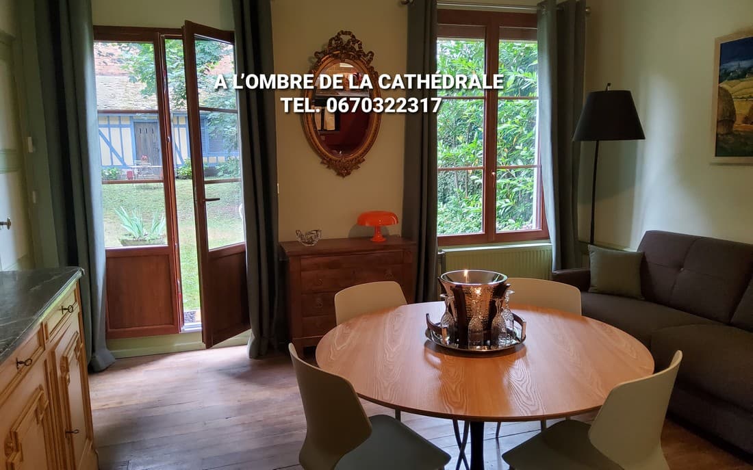 A l'ombre de la Cathédrale - ©Evelyne BOYE (9).jpg