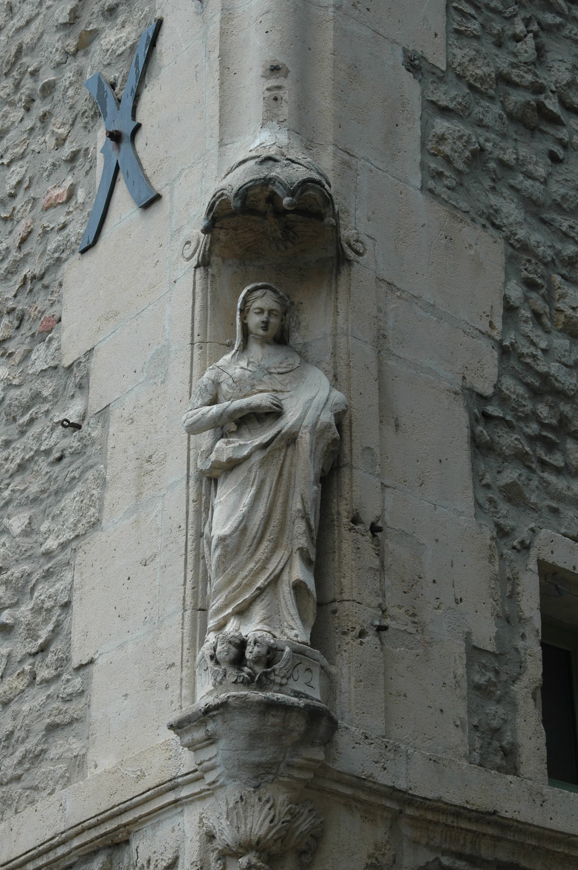 Niches urbaines de Maillane