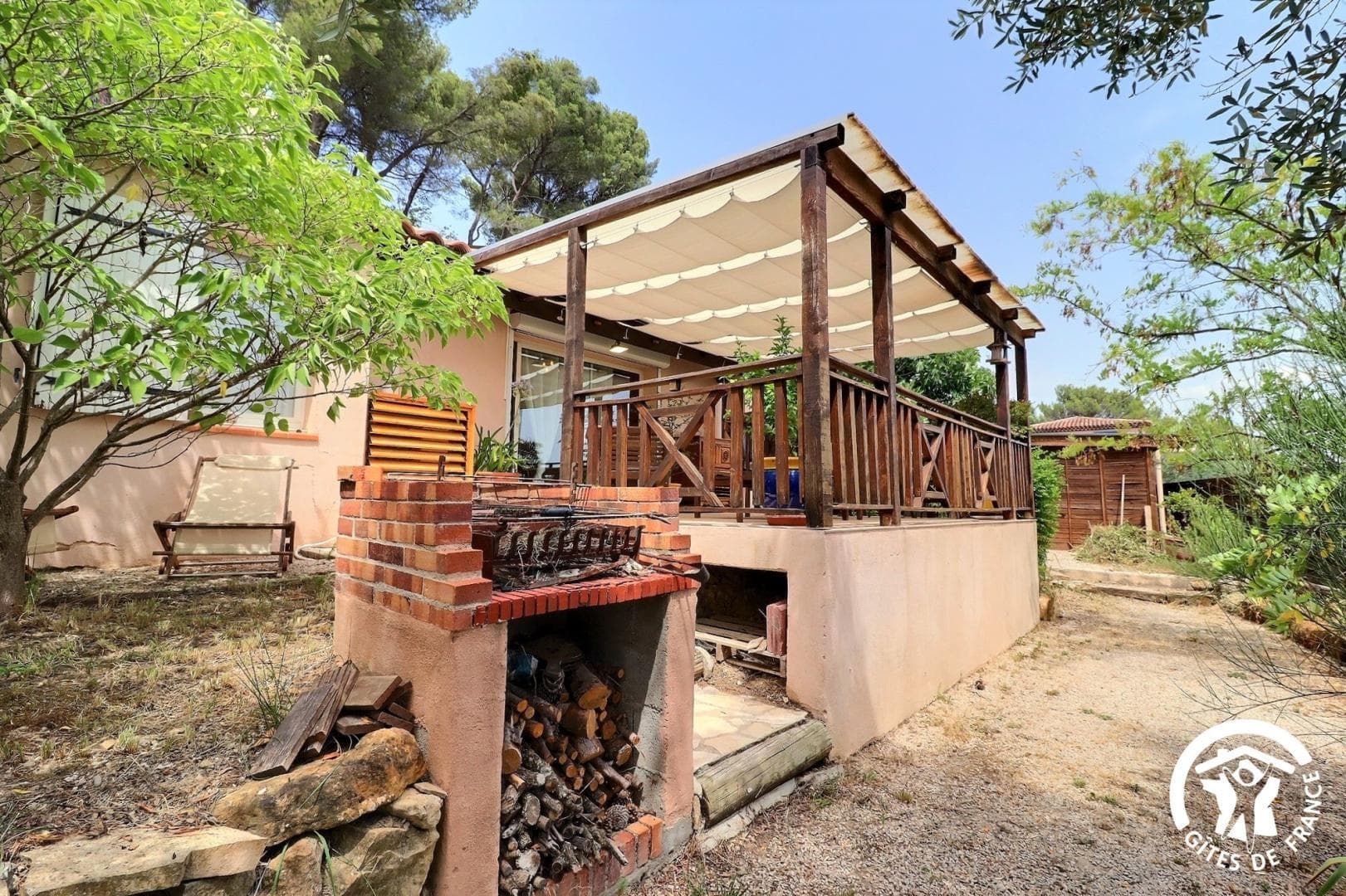 Les Grillons