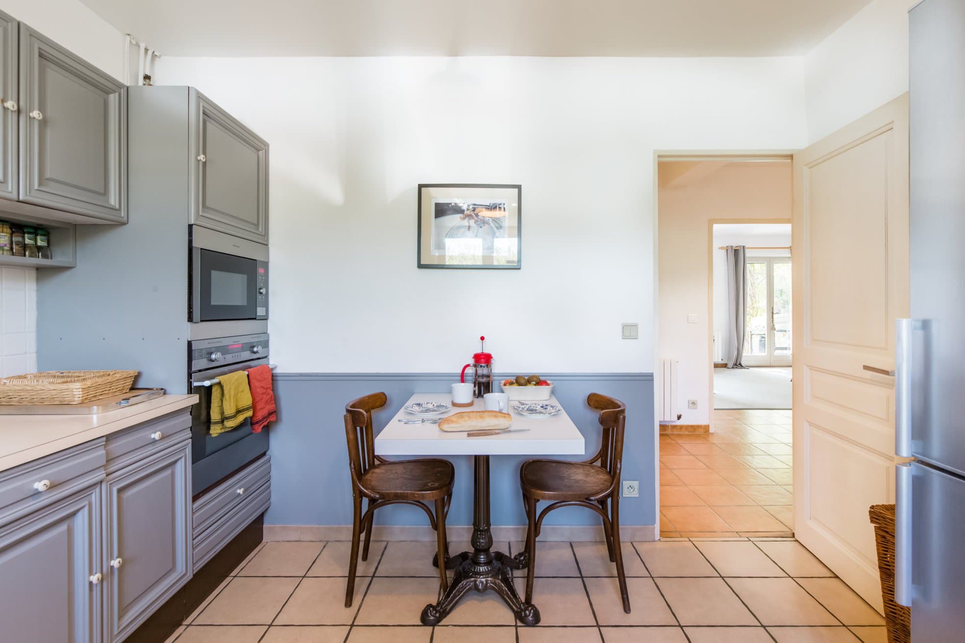 La_Maison_de_Pegomas_table