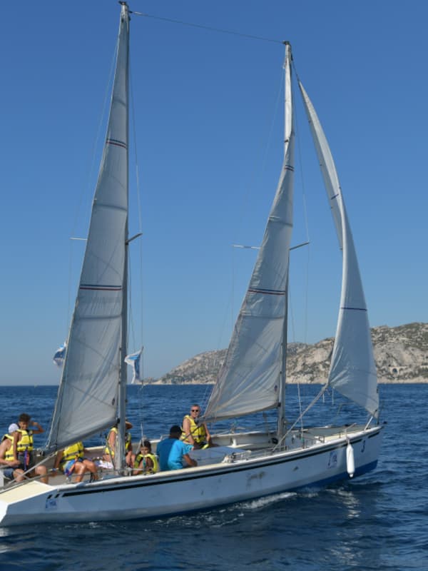 Découverte et initiation à la voile en équipage - Base nautique de Corbière_Marseille