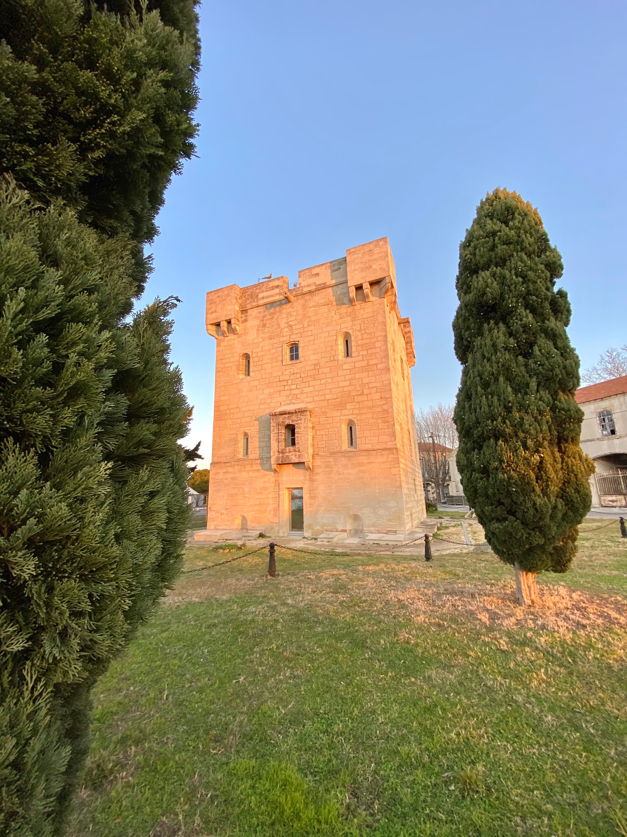 Tour Saint Louis extérieur