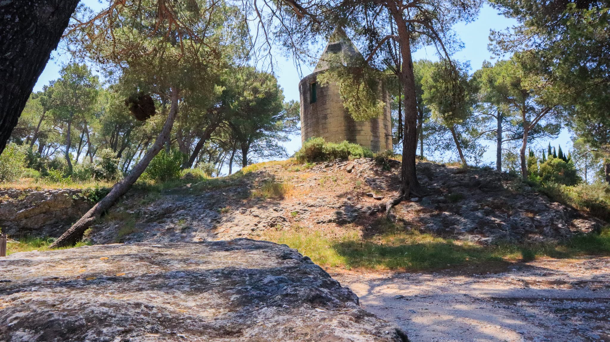 Aire de pique-nique du Moulin de Bretoule_Barbentane